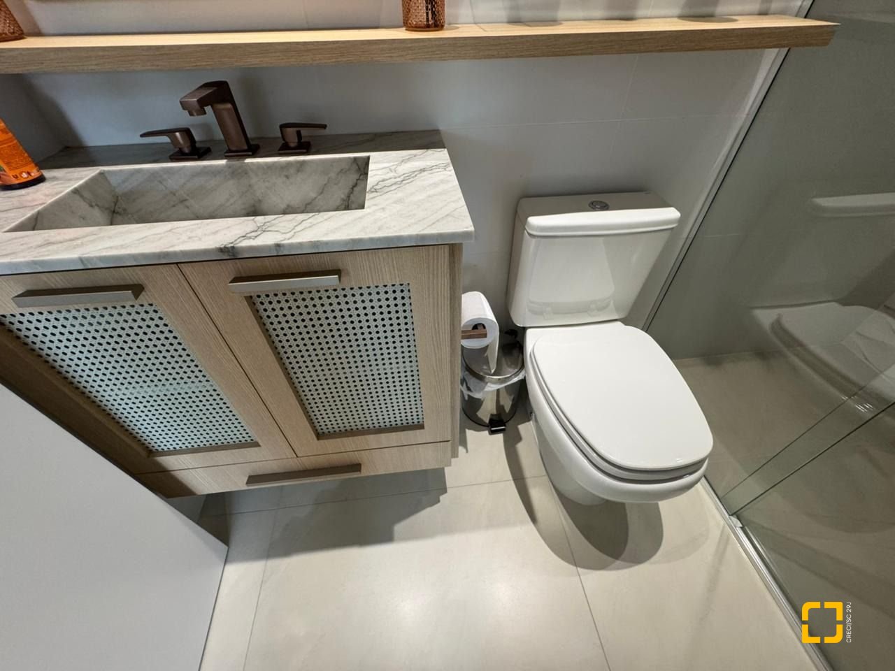 Cobertura com 166m², 3 quartos (sendo 1 suíte), 2 garagens, no bairro Jurerê em Florianópolis