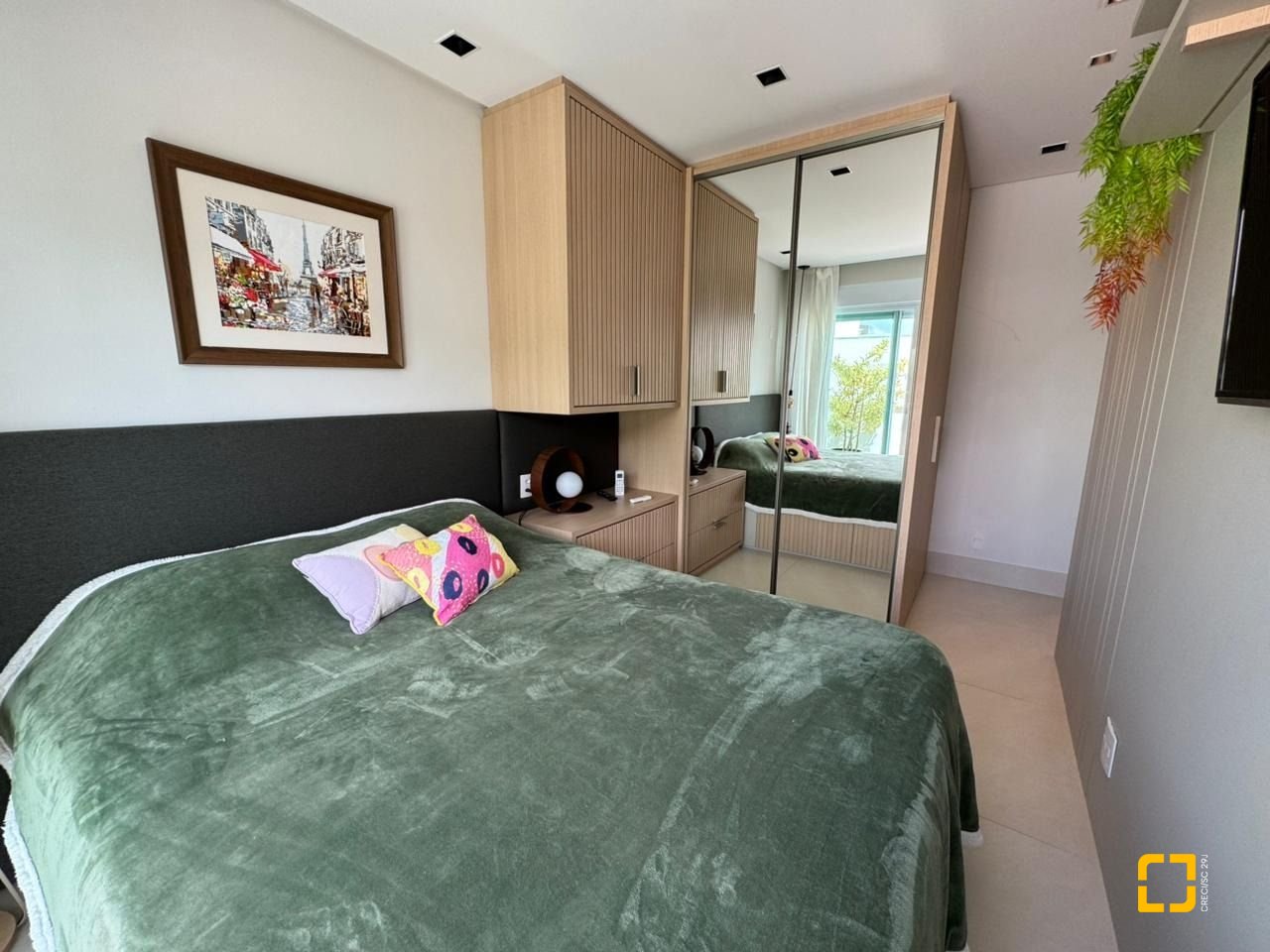 Cobertura com 166m², 3 quartos (sendo 1 suíte), 2 garagens, no bairro Jurerê em Florianópolis