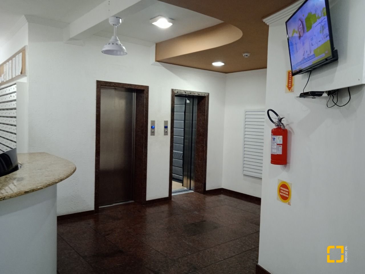 Sala com 57m², no bairro Centro em Florianópolis
