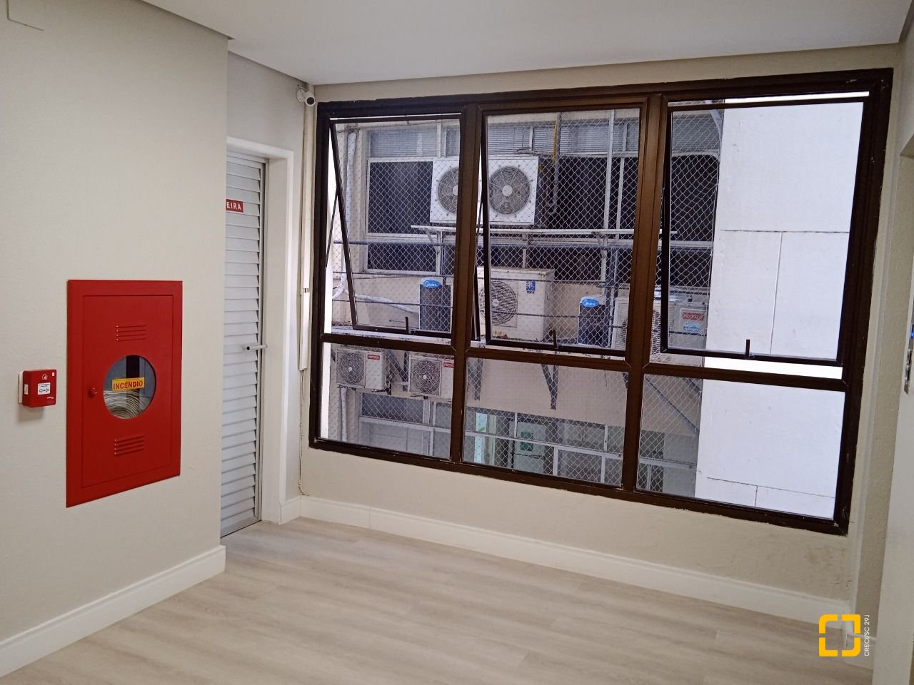 Sala com 57m², no bairro Centro em Florianópolis