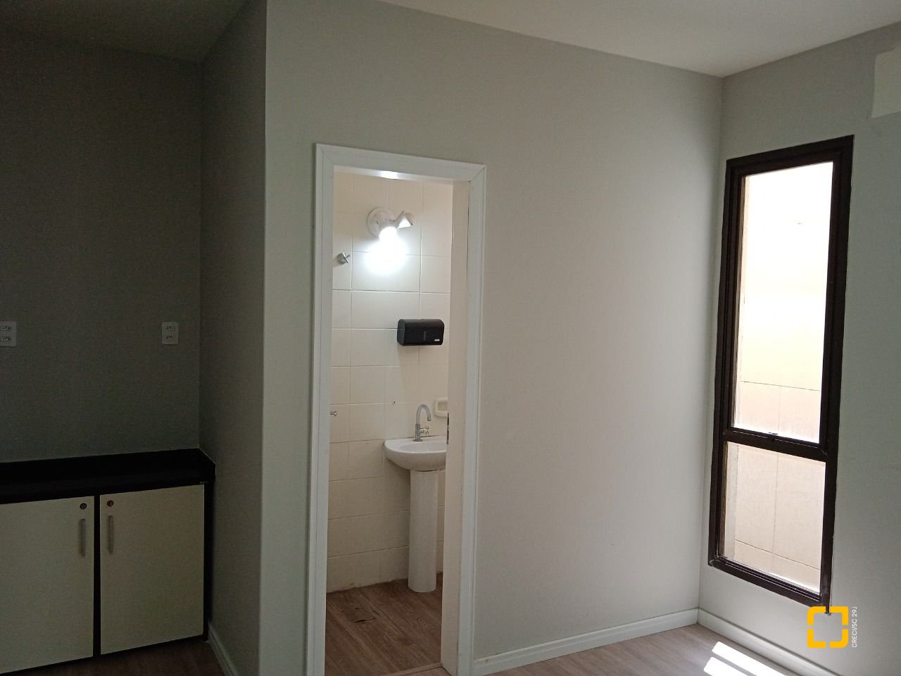 Sala com 57m², no bairro Centro em Florianópolis