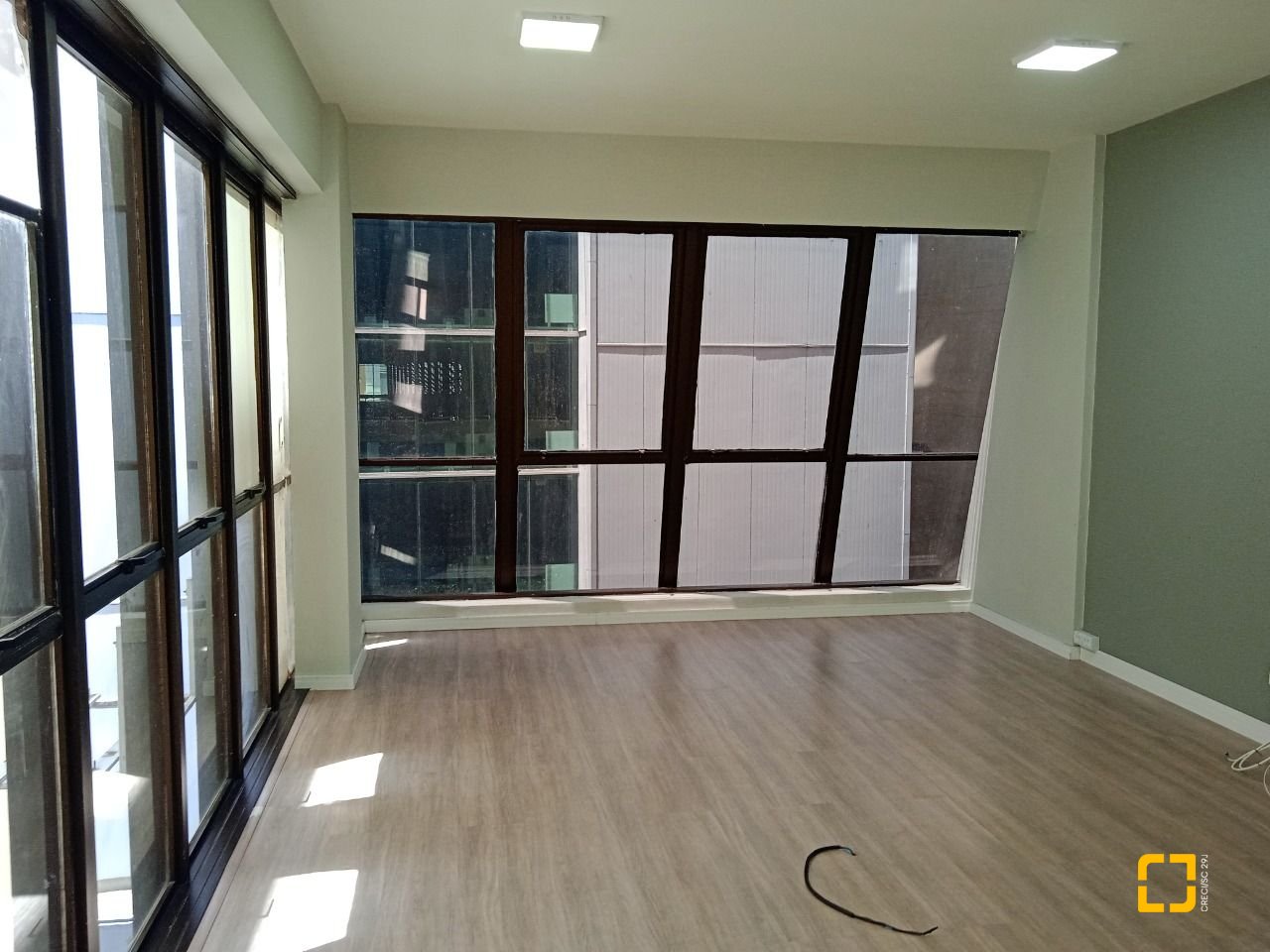Sala com 57m², no bairro Centro em Florianópolis