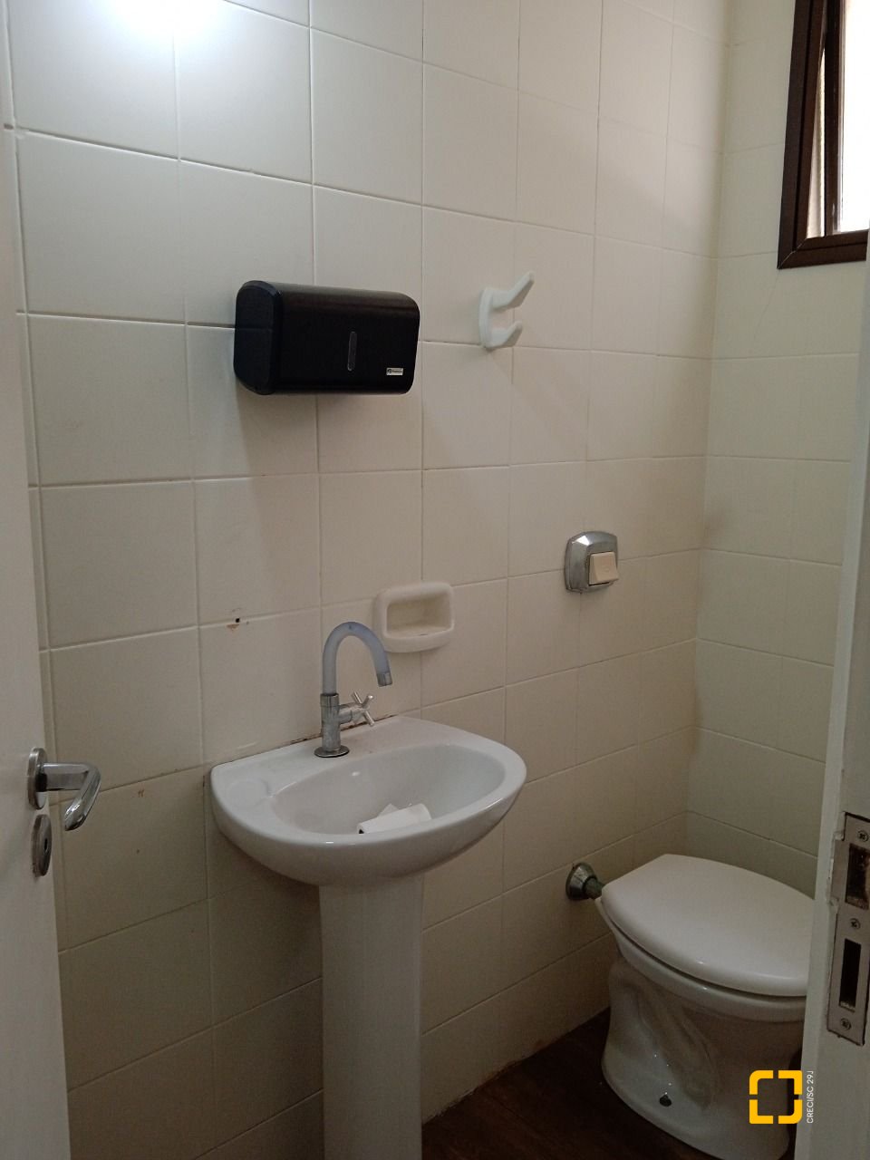 Sala com 57m², no bairro Centro em Florianópolis