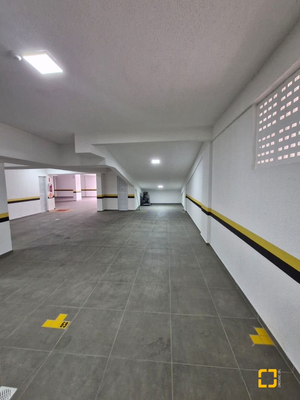 Apartamento com 154m², 4 quartos (sendo 4 suítes), 2 garagens, no bairro Floresta em São José