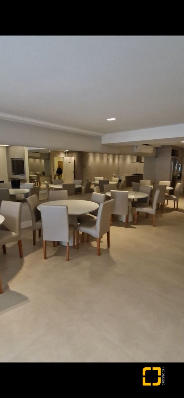 Apartamento com 154m², 4 quartos (sendo 4 suítes), 2 garagens, no bairro Floresta em São José