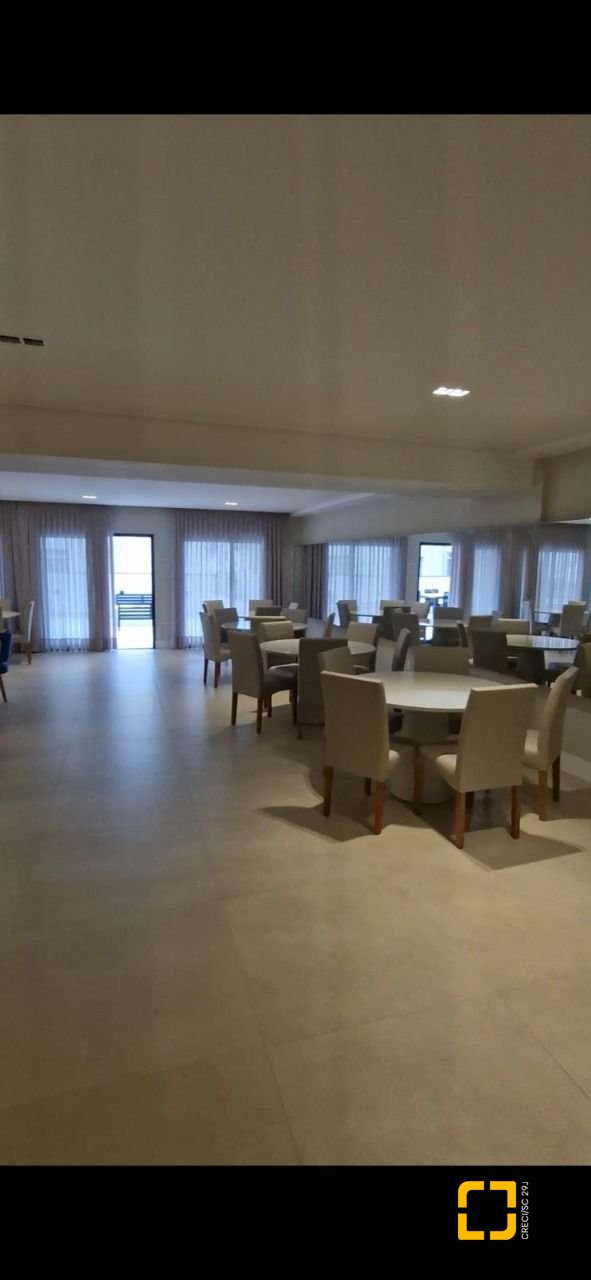 Apartamento com 154m², 4 quartos (sendo 4 suítes), 2 garagens, no bairro Floresta em São José