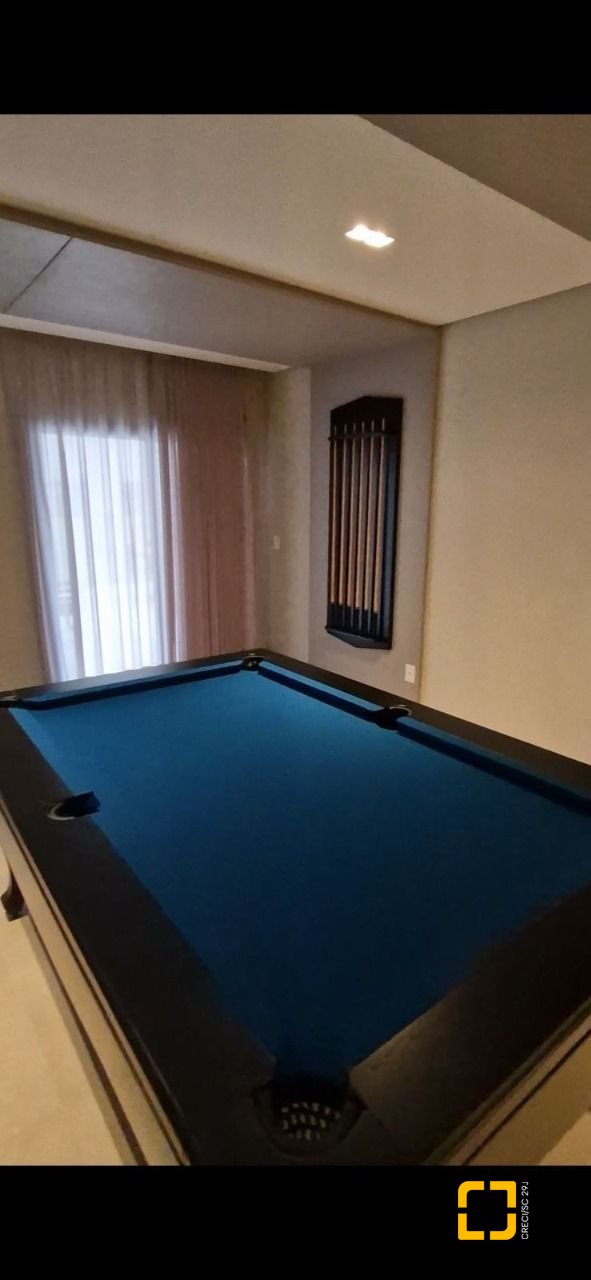 Apartamento com 154m², 4 quartos (sendo 4 suítes), 2 garagens, no bairro Floresta em São José