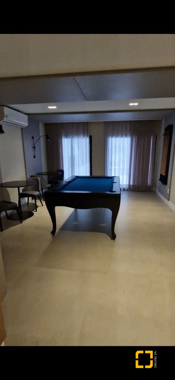 Apartamento com 154m², 4 quartos (sendo 4 suítes), 2 garagens, no bairro Floresta em São José
