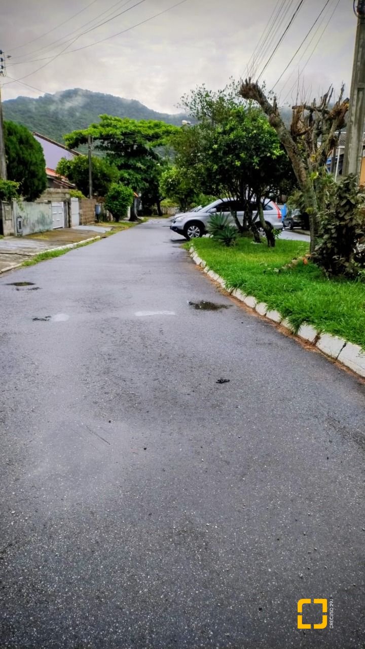 Casa com 99m², 2 quartos, 1 garagem, no bairro Vargem do Bom Jesus em Florianópolis