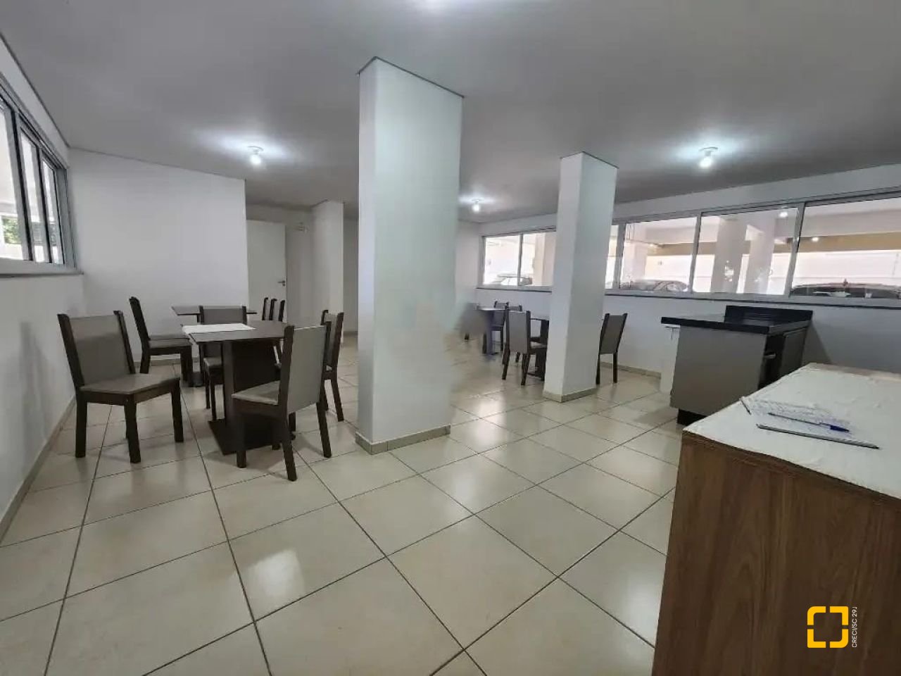 Apartamento com 72m², 2 quartos, 1 garagem, no bairro Ipiranga em São José