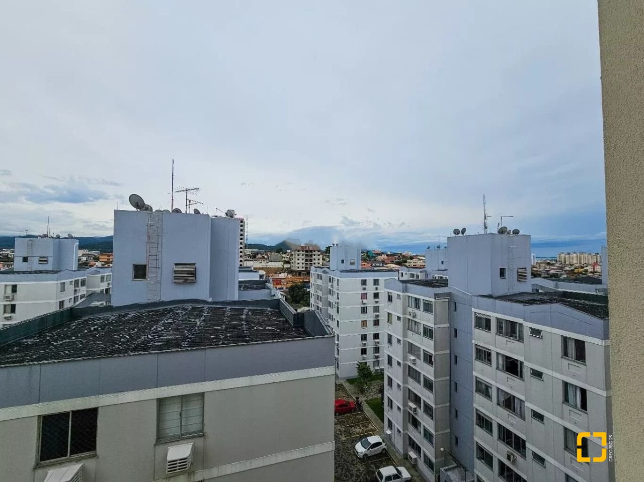 Apartamento com 72m², 2 quartos, 1 garagem, no bairro Ipiranga em São José