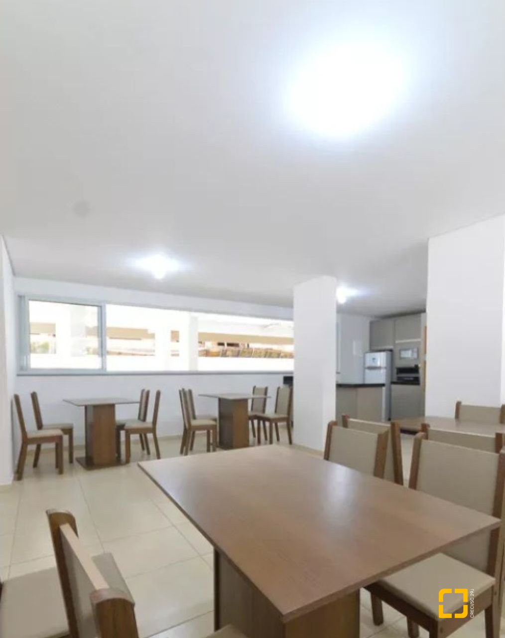 Apartamento com 72m², 2 quartos, 1 garagem, no bairro Ipiranga em São José