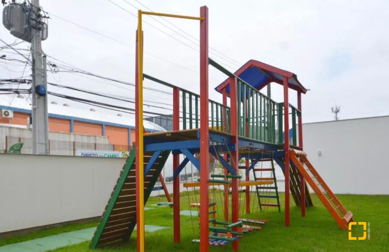 Apartamento com 72m², 2 quartos, 1 garagem, no bairro Ipiranga em São José