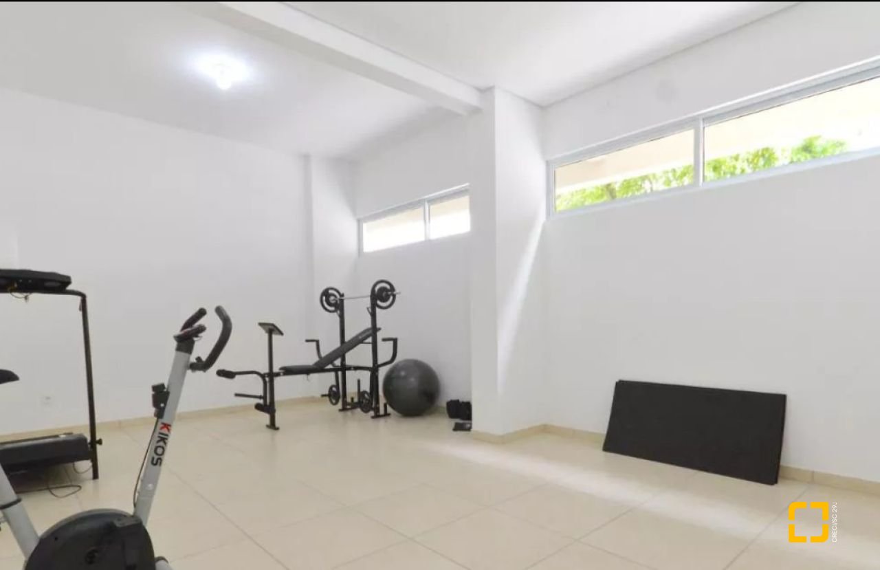 Apartamento com 72m², 2 quartos, 1 garagem, no bairro Ipiranga em São José