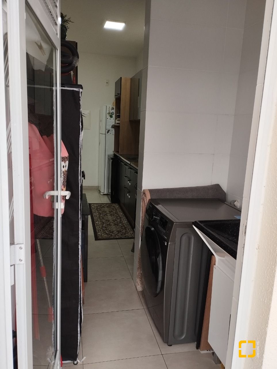 Apartamento com 72m², 2 quartos, 1 garagem, no bairro Ipiranga em São José