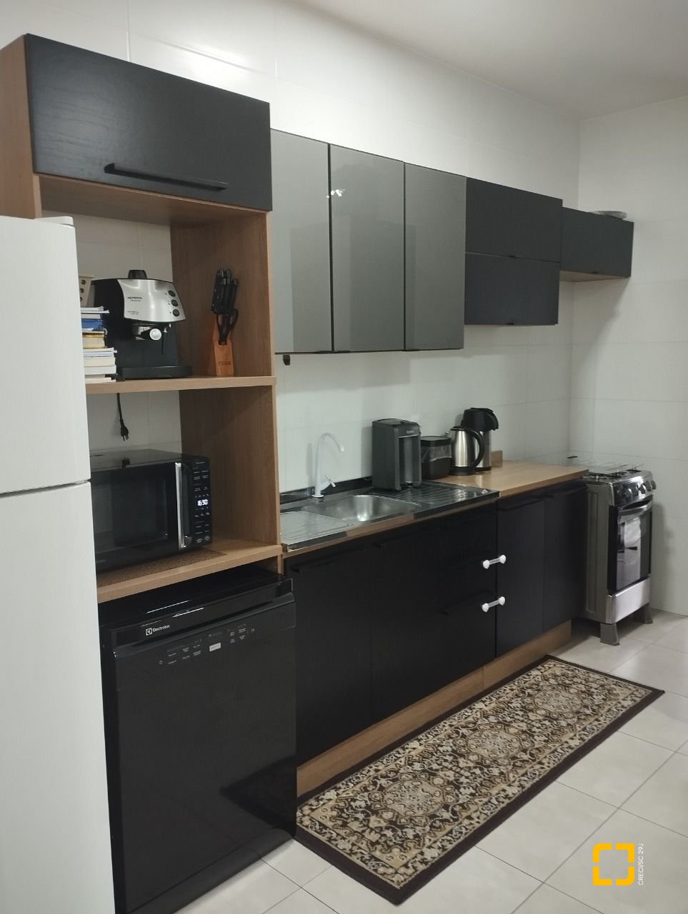 Apartamento com 72m², 2 quartos, 1 garagem, no bairro Ipiranga em São José