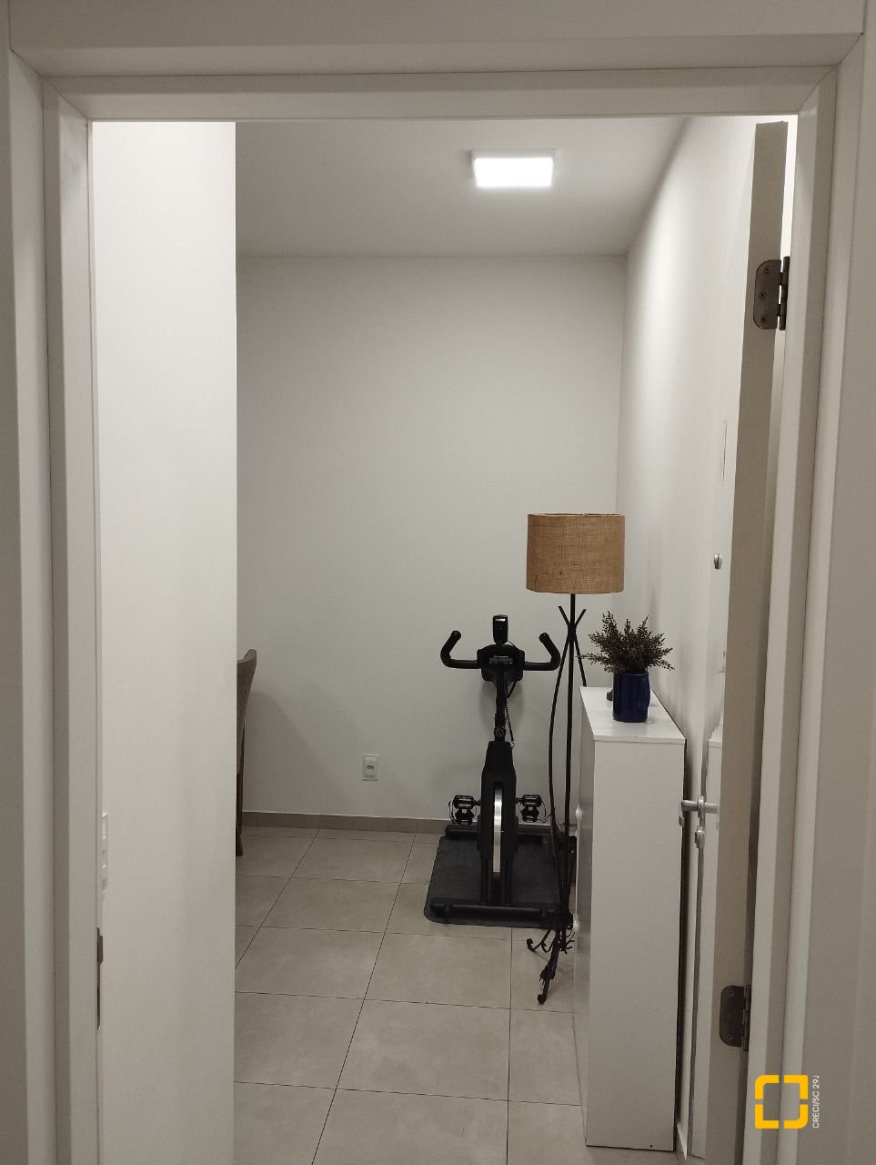 Apartamento com 72m², 2 quartos, 1 garagem, no bairro Ipiranga em São José