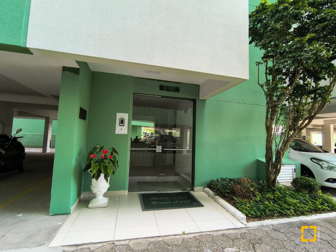 Apartamento com 73m², 2 quartos, 1 garagem, no bairro Itacorubi em Florianópolis