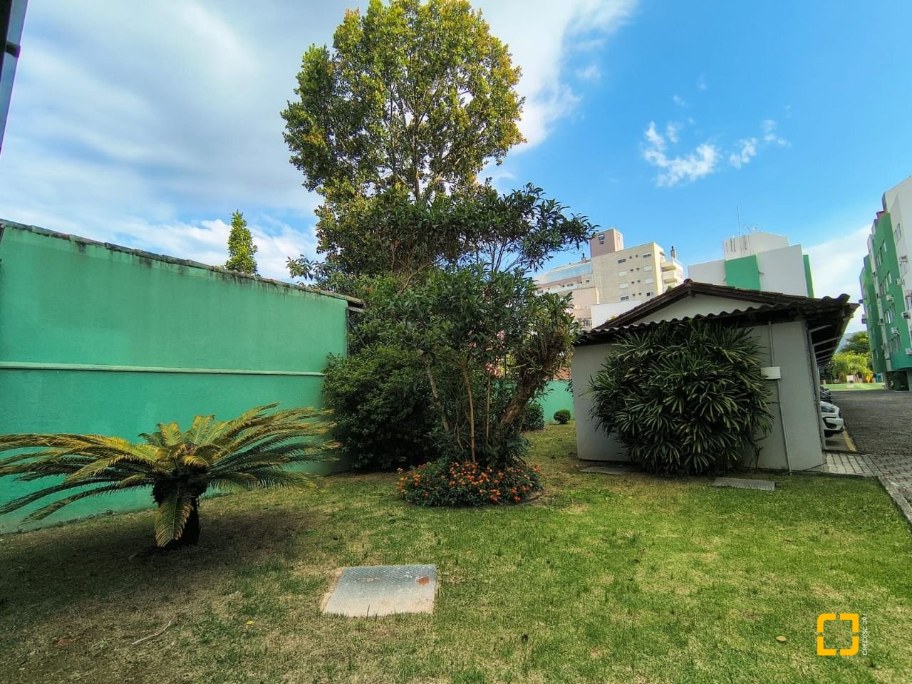 Apartamento com 73m², 2 quartos, 1 garagem, no bairro Itacorubi em Florianópolis