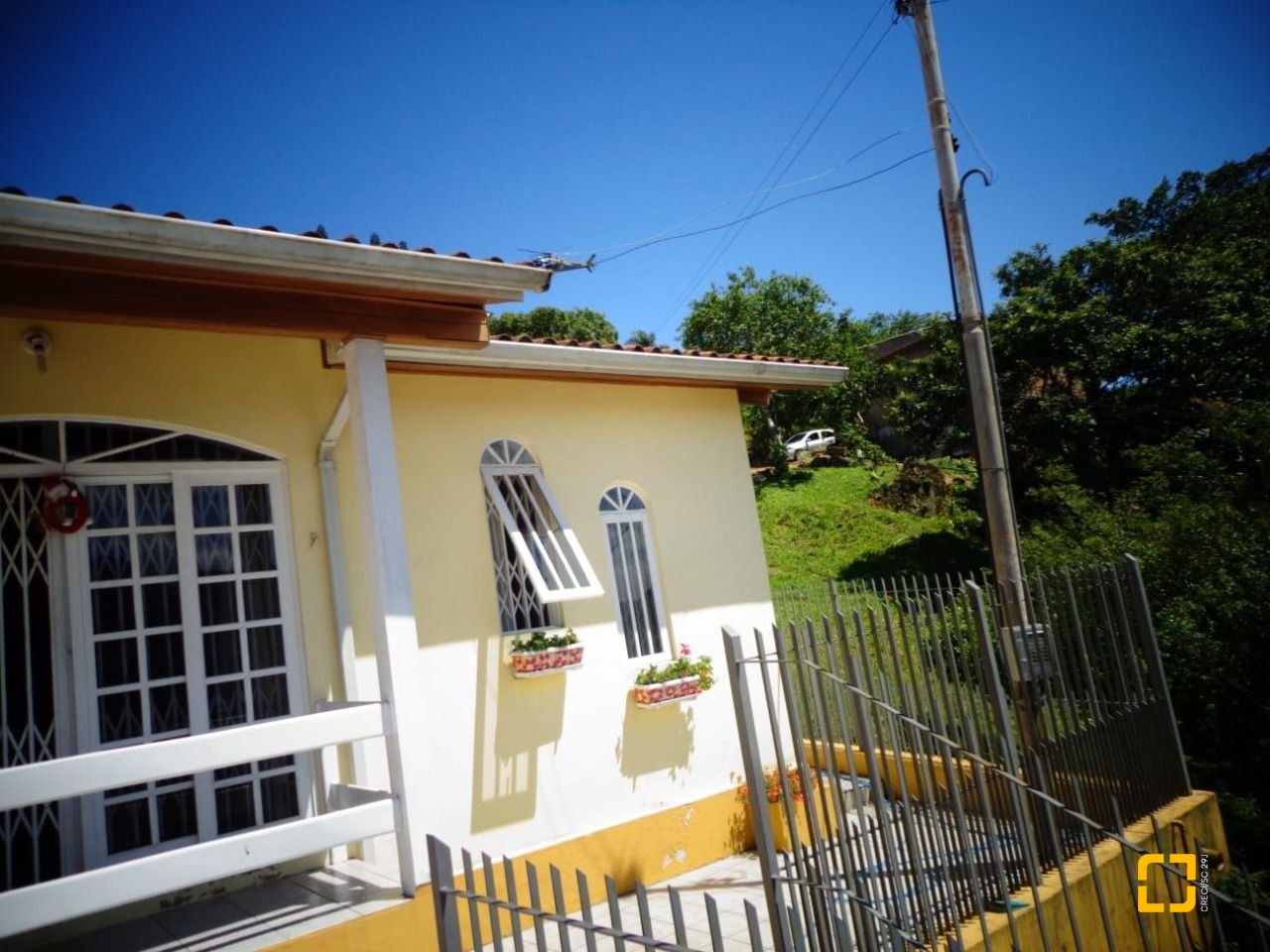 Casa com 220m², 6 quartos (sendo 1 suíte), no bairro Saco dos Limões em Florianópolis