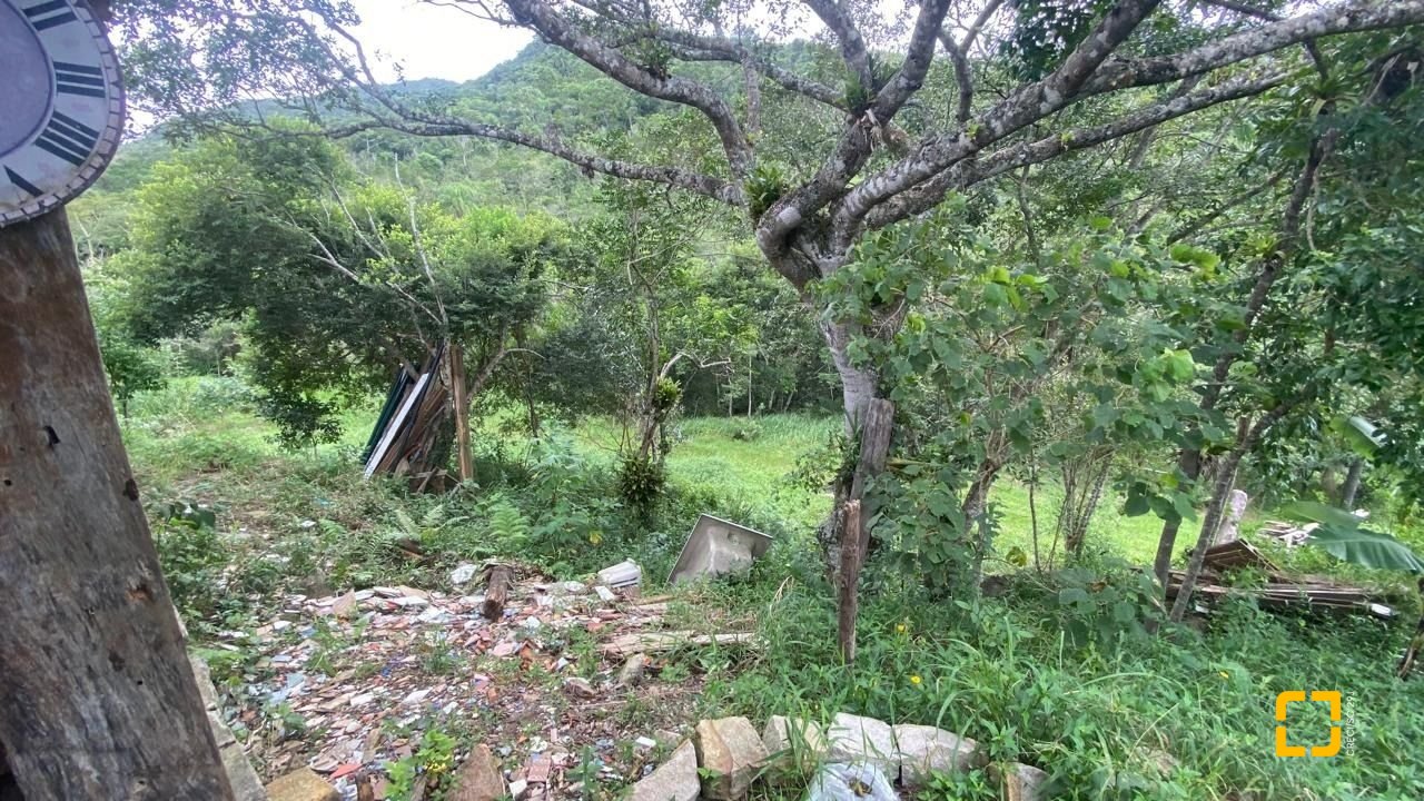 Sítio com 180m², 3 quartos (sendo 1 suíte), no bairro Vargem Grande em Florianópolis