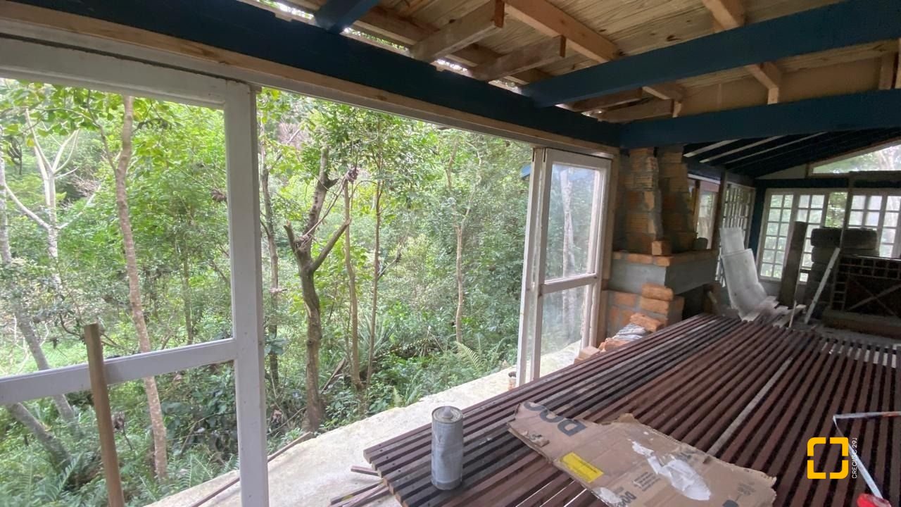 Sítio com 180m², 3 quartos (sendo 1 suíte), no bairro Vargem Grande em Florianópolis