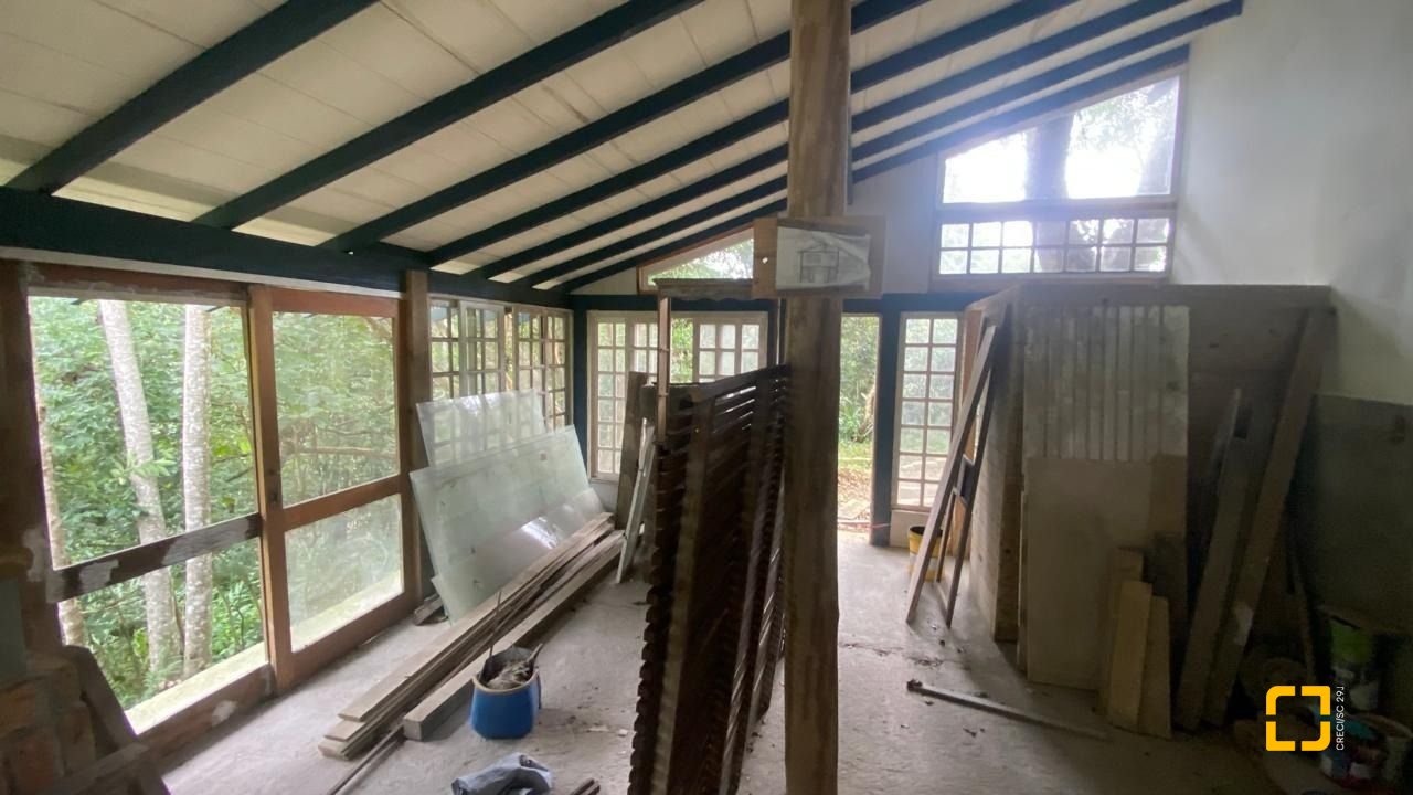 Sítio com 180m², 3 quartos (sendo 1 suíte), no bairro Vargem Grande em Florianópolis