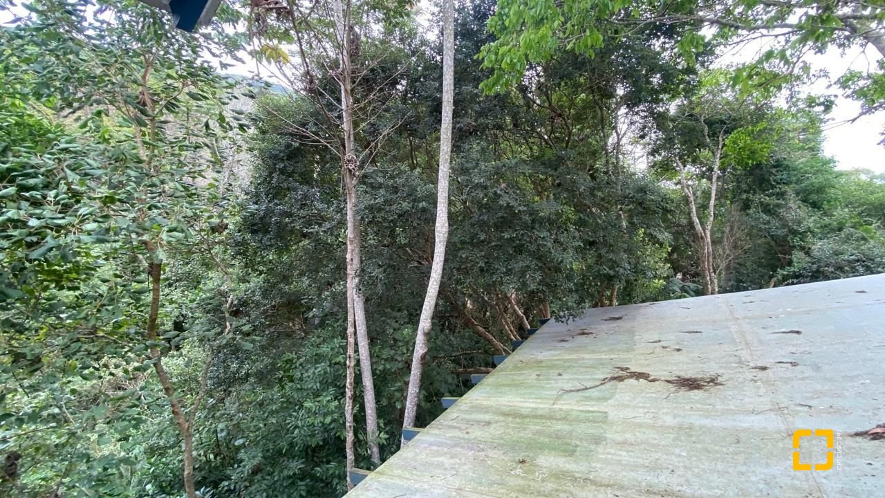 Sítio com 180m², 3 quartos (sendo 1 suíte), no bairro Vargem Grande em Florianópolis