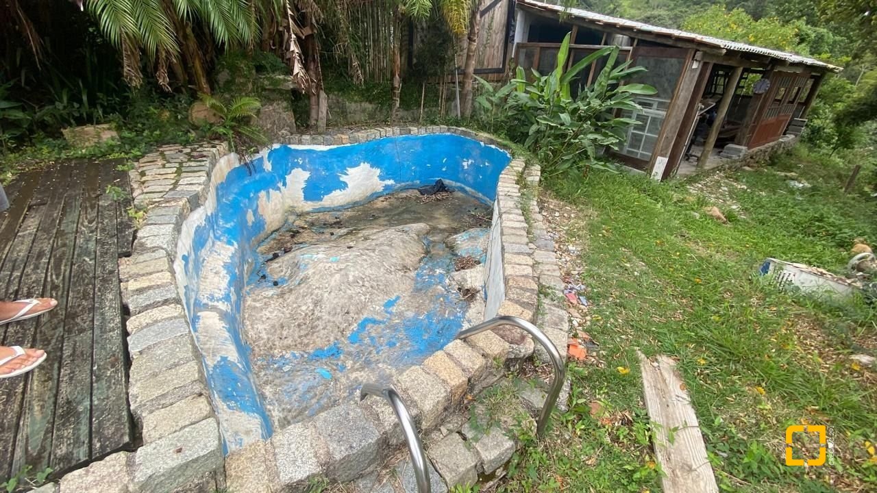 Sítio com 180m², 3 quartos (sendo 1 suíte), no bairro Vargem Grande em Florianópolis