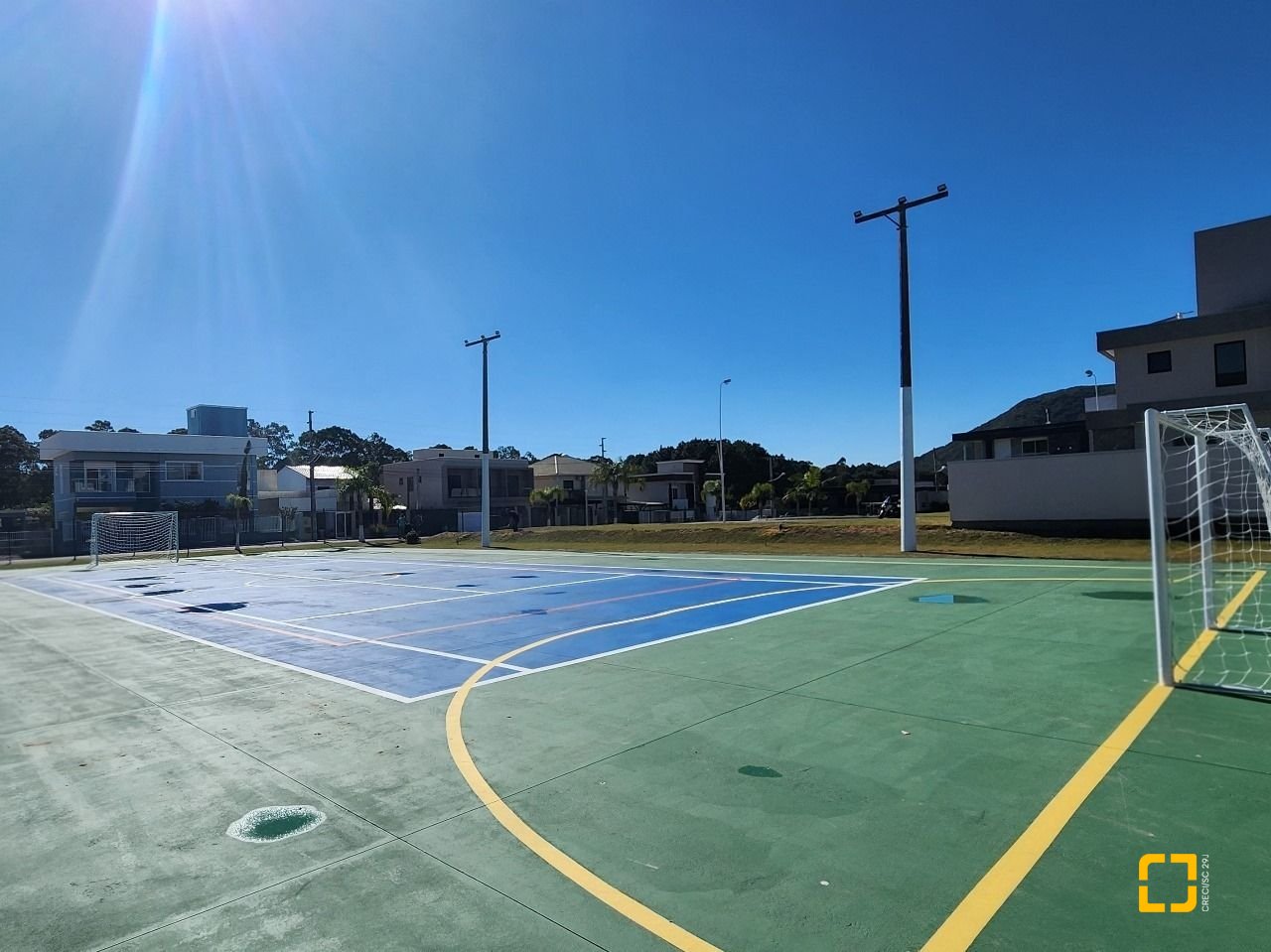 Casa de Condomínio com 261m², 8 quartos (sendo 4 suítes), 4 garagens, no bairro Rio Vermelho em Florianópolis