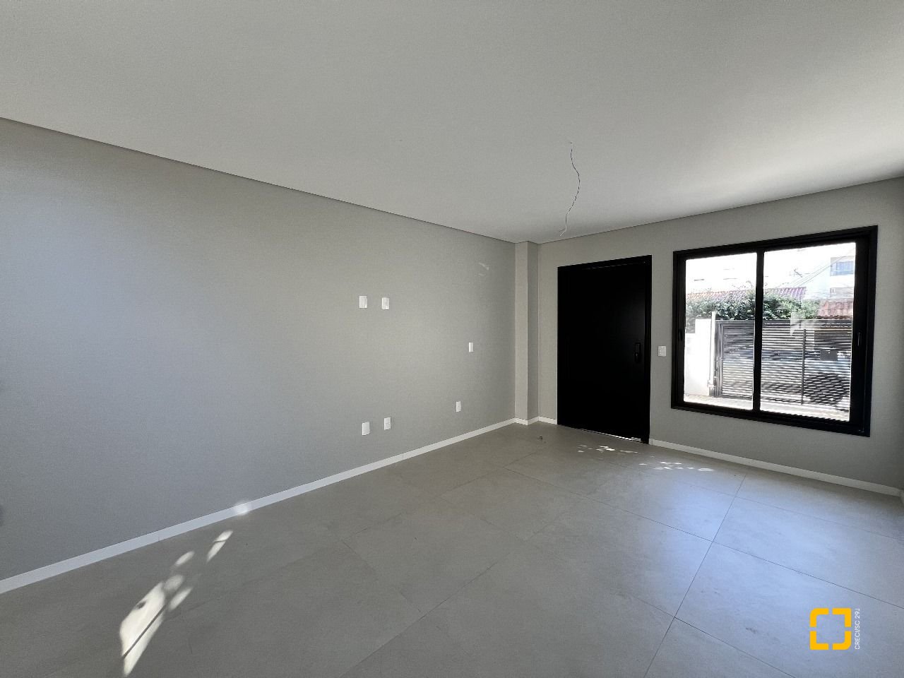 Casa com 1m², 4 quartos (sendo 1 suíte), 2 garagens, no bairro Ingleses em Florianópolis