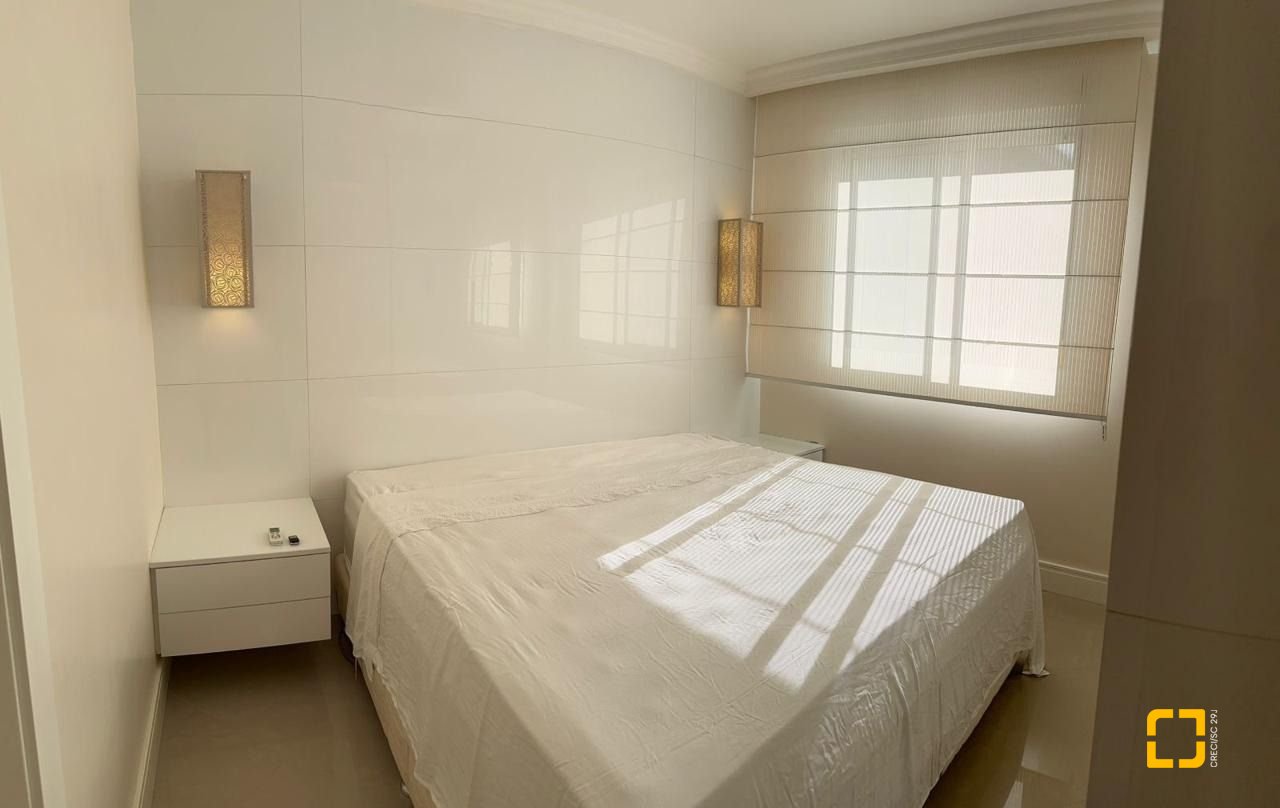 Apartamento com 90m², 5 quartos (sendo 2 suítes), 1 garagem, no bairro Jurerê Internacional em Florianópolis