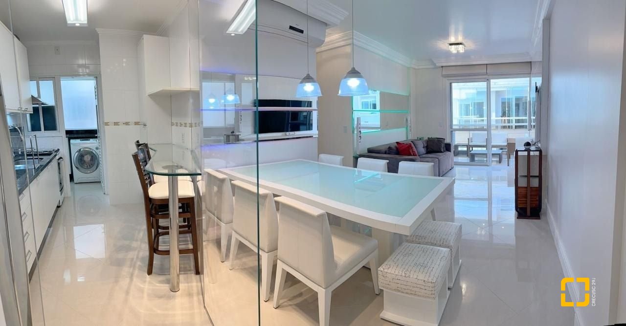 Apartamento com 90m², 5 quartos (sendo 2 suítes), 1 garagem, no bairro Jurerê Internacional em Florianópolis