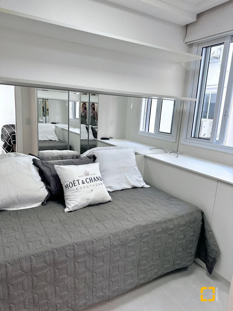 Apartamento com 90m², 5 quartos (sendo 2 suítes), 1 garagem, no bairro Jurerê Internacional em Florianópolis