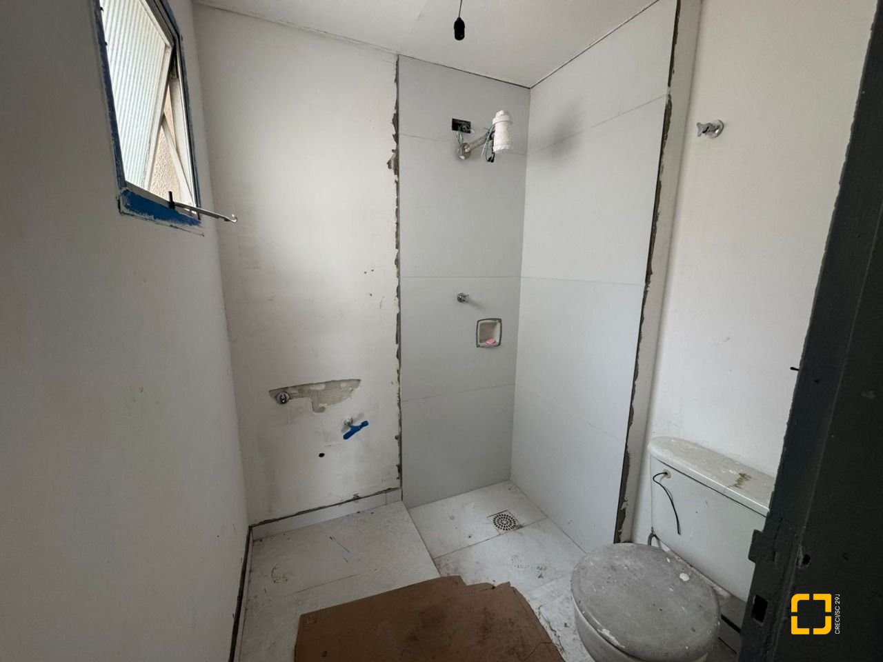 Apartamento com 157m², 5 quartos (sendo 1 suíte), 2 garagens, no bairro Agronômica em Florianópolis