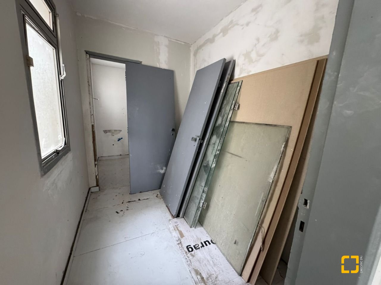 Apartamento com 157m², 5 quartos (sendo 1 suíte), 2 garagens, no bairro Agronômica em Florianópolis