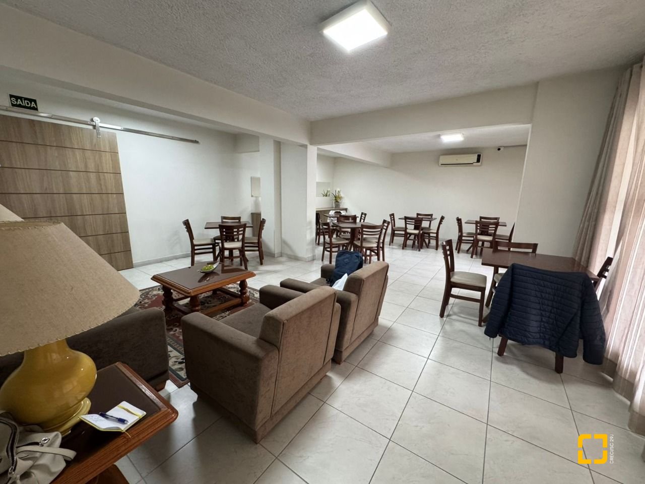 Apartamento com 157m², 5 quartos (sendo 1 suíte), 2 garagens, no bairro Agronômica em Florianópolis