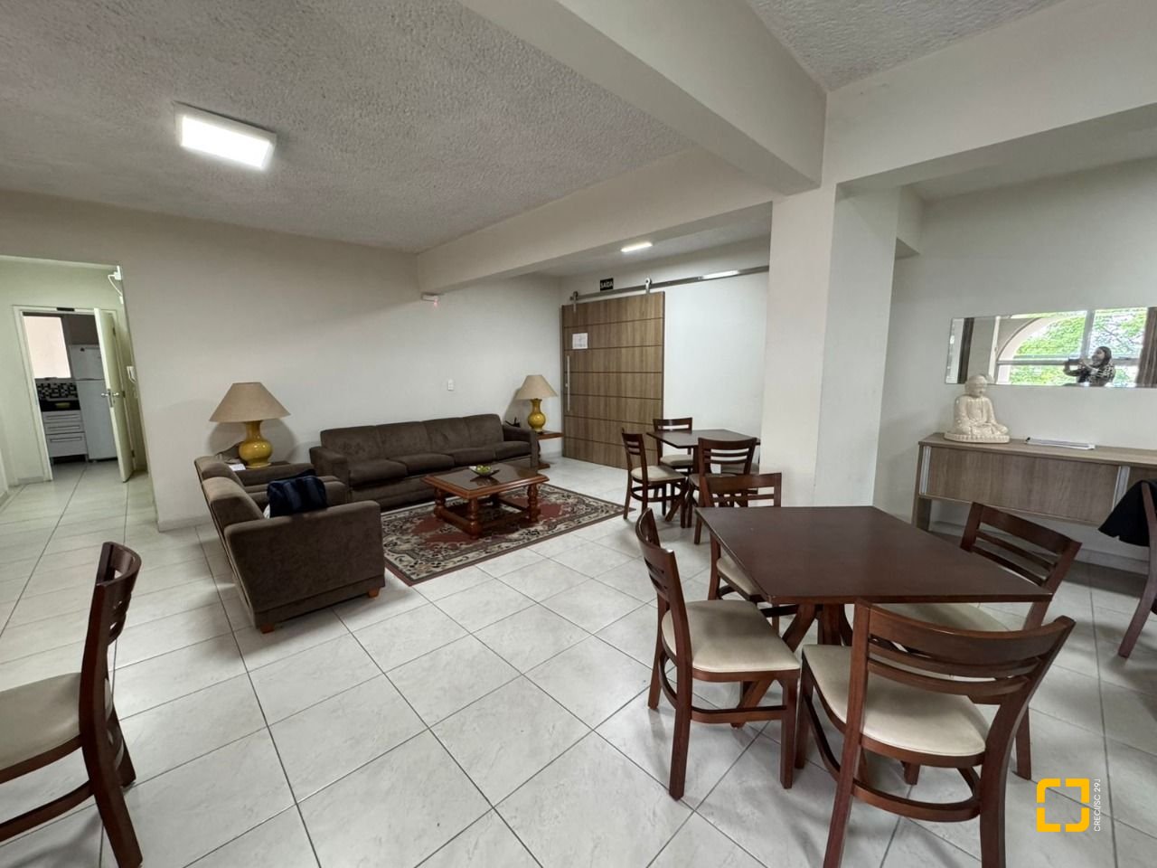 Apartamento com 157m², 5 quartos (sendo 1 suíte), 2 garagens, no bairro Agronômica em Florianópolis