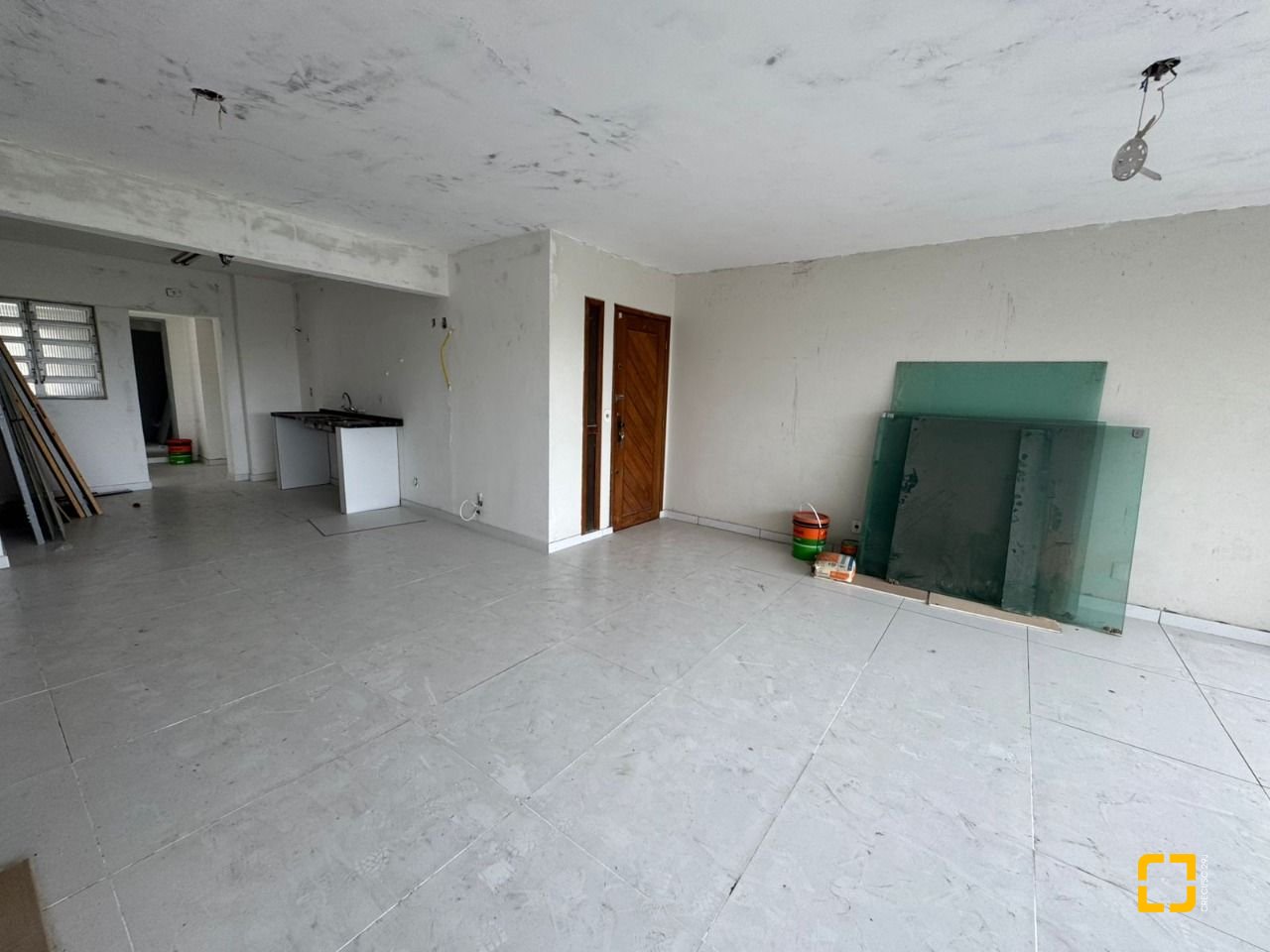 Apartamento com 157m², 5 quartos (sendo 1 suíte), 2 garagens, no bairro Agronômica em Florianópolis