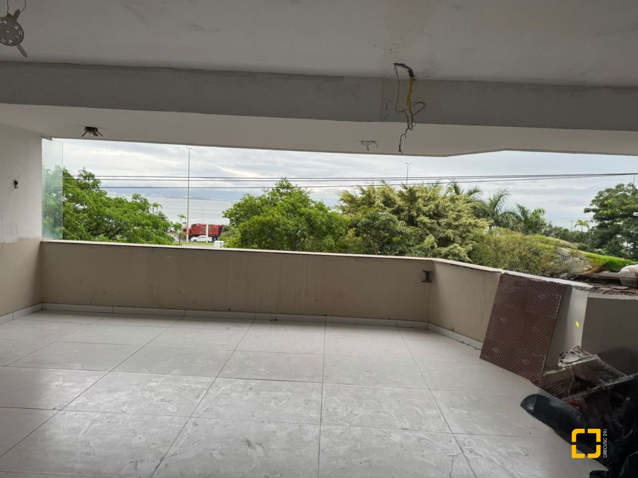 Apartamento com 157m², 5 quartos (sendo 1 suíte), 2 garagens, no bairro Agronômica em Florianópolis