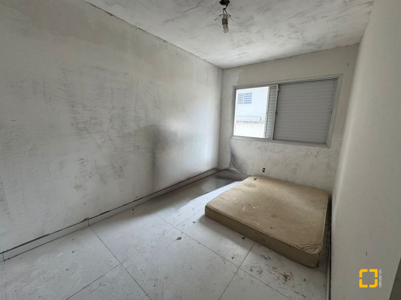 Apartamento com 157m², 5 quartos (sendo 1 suíte), 2 garagens, no bairro Agronômica em Florianópolis