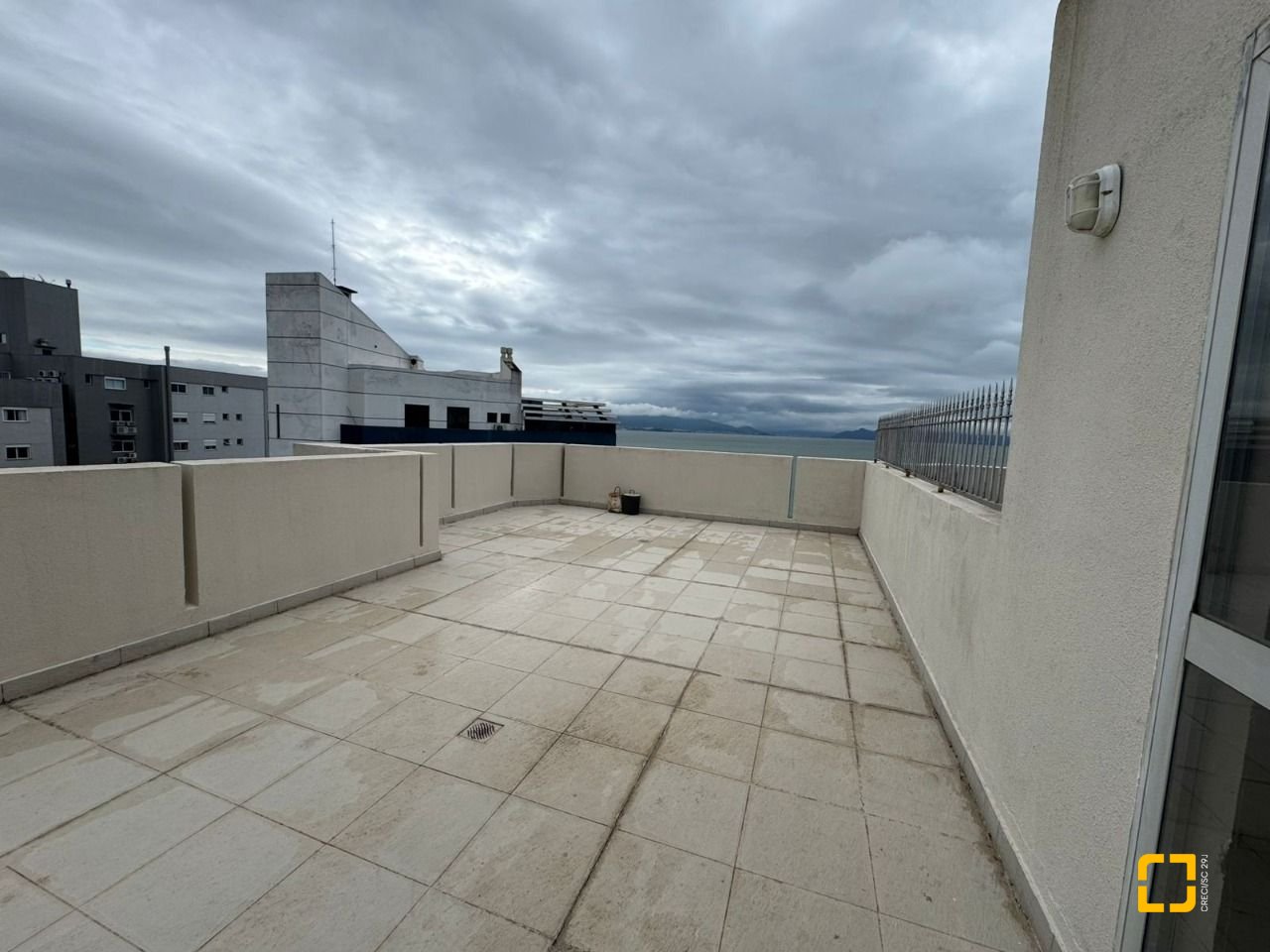 Apartamento com 157m², 5 quartos (sendo 1 suíte), 2 garagens, no bairro Agronômica em Florianópolis