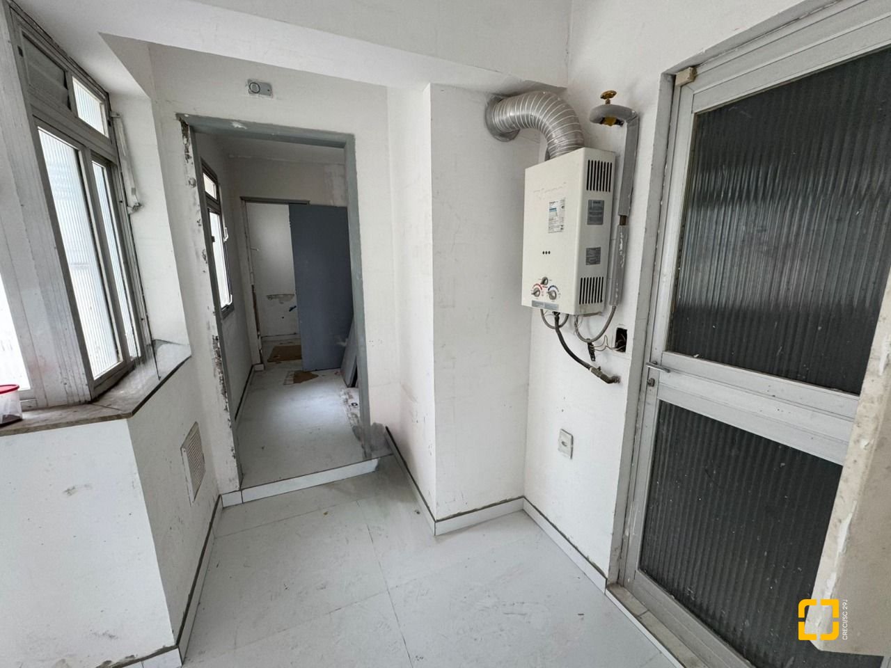 Apartamento com 157m², 5 quartos (sendo 1 suíte), 2 garagens, no bairro Agronômica em Florianópolis