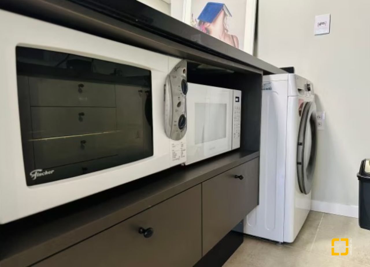 Apartamento com 38m², 2 quartos (sendo 1 suíte), 1 garagem, no bairro Campeche em Florianópolis