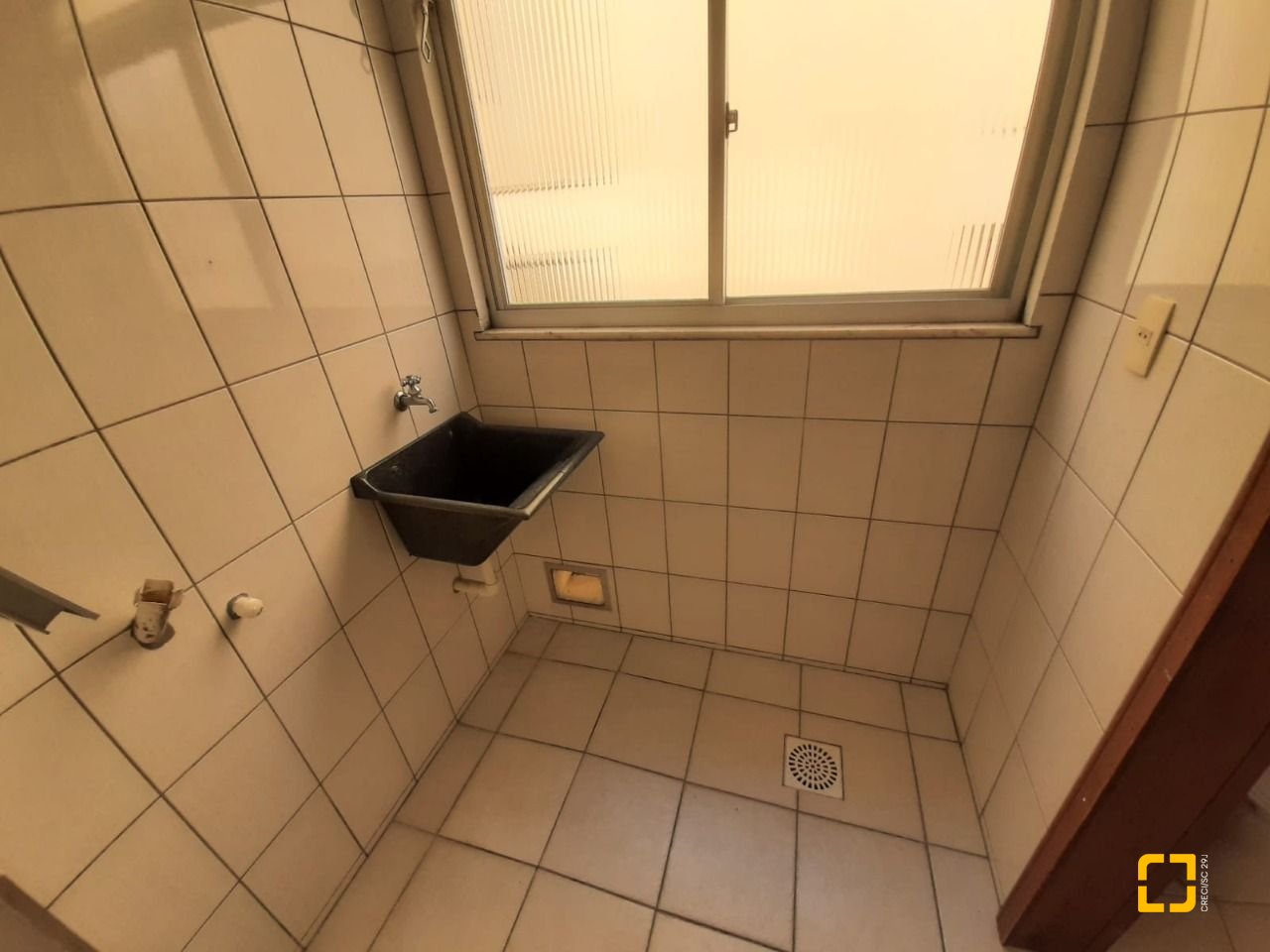 Apartamento com 96m², 4 quartos (sendo 1 suíte), 1 garagem, no bairro Estreito em Florianópolis