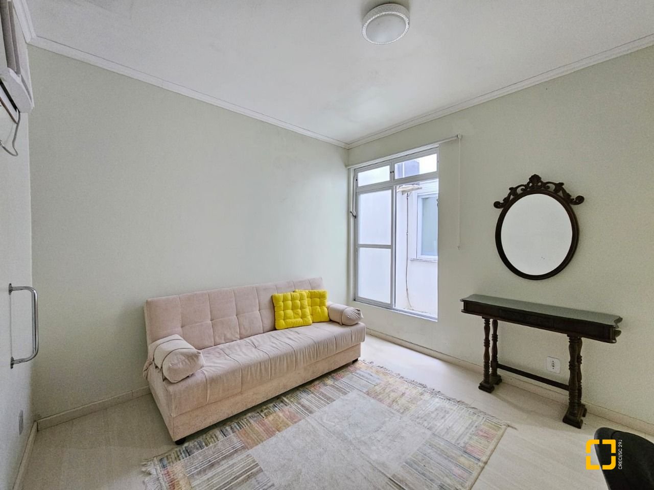 Casa com 249m², 5 quartos (sendo 1 suíte), 4 garagens, no bairro Itaguaçu em Florianópolis