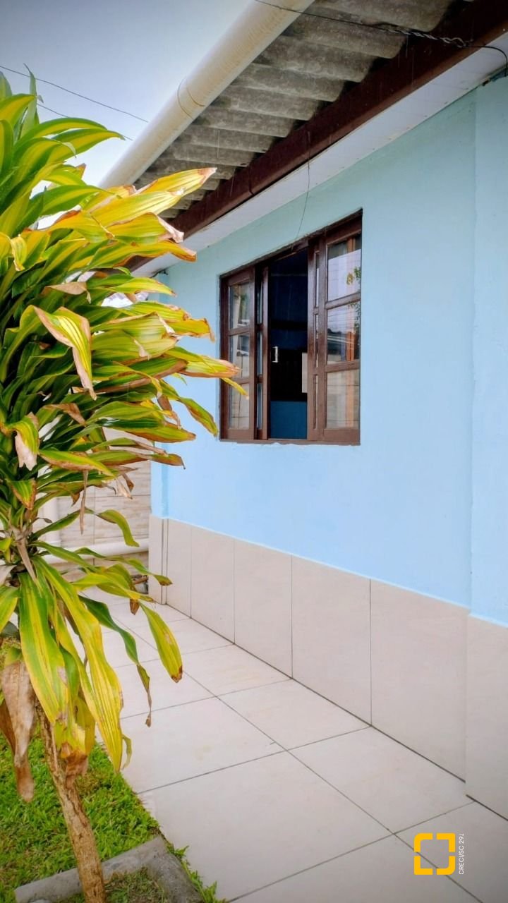 Casa com 53m², 2 quartos, 1 garagem, no bairro Vargem do Bom Jesus em Florianópolis