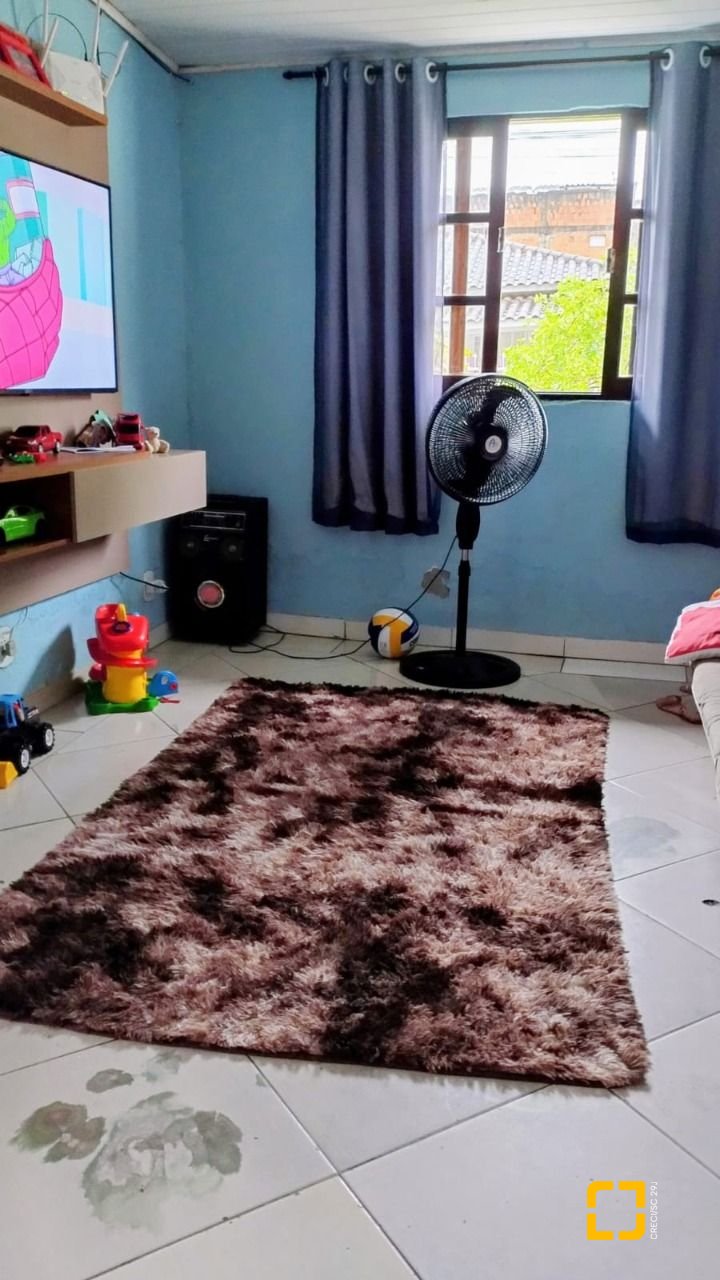 Casa com 53m², 2 quartos, 1 garagem, no bairro Vargem do Bom Jesus em Florianópolis