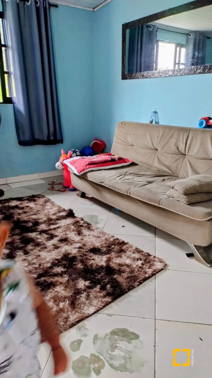 Casa com 53m², 2 quartos, 1 garagem, no bairro Vargem do Bom Jesus em Florianópolis