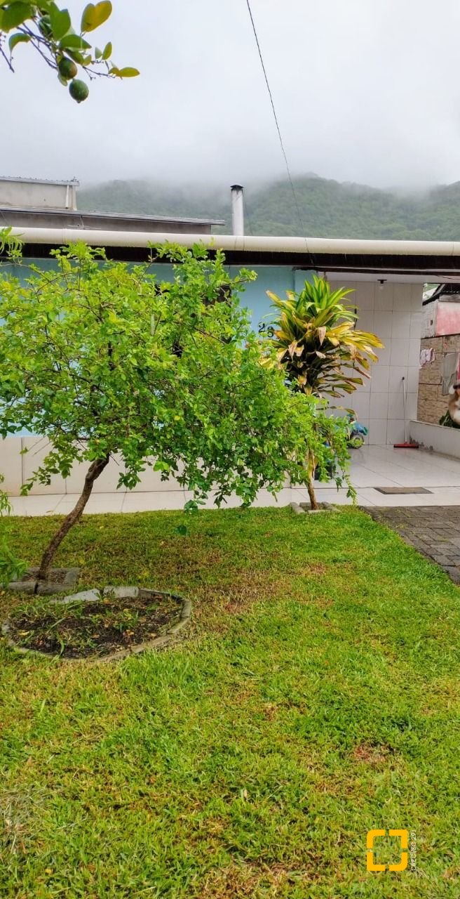 Casa com 53m², 2 quartos, 1 garagem, no bairro Vargem do Bom Jesus em Florianópolis
